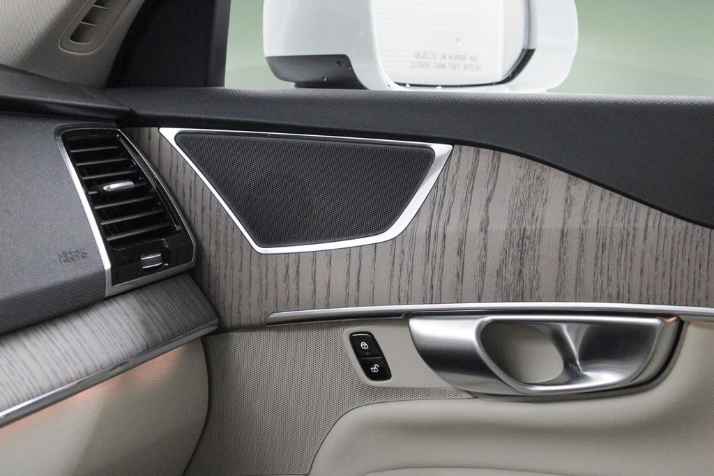 Certified 2024 Volvo XC90 B6 Plus w/ Protection Package Premier AWD/4WD image 41