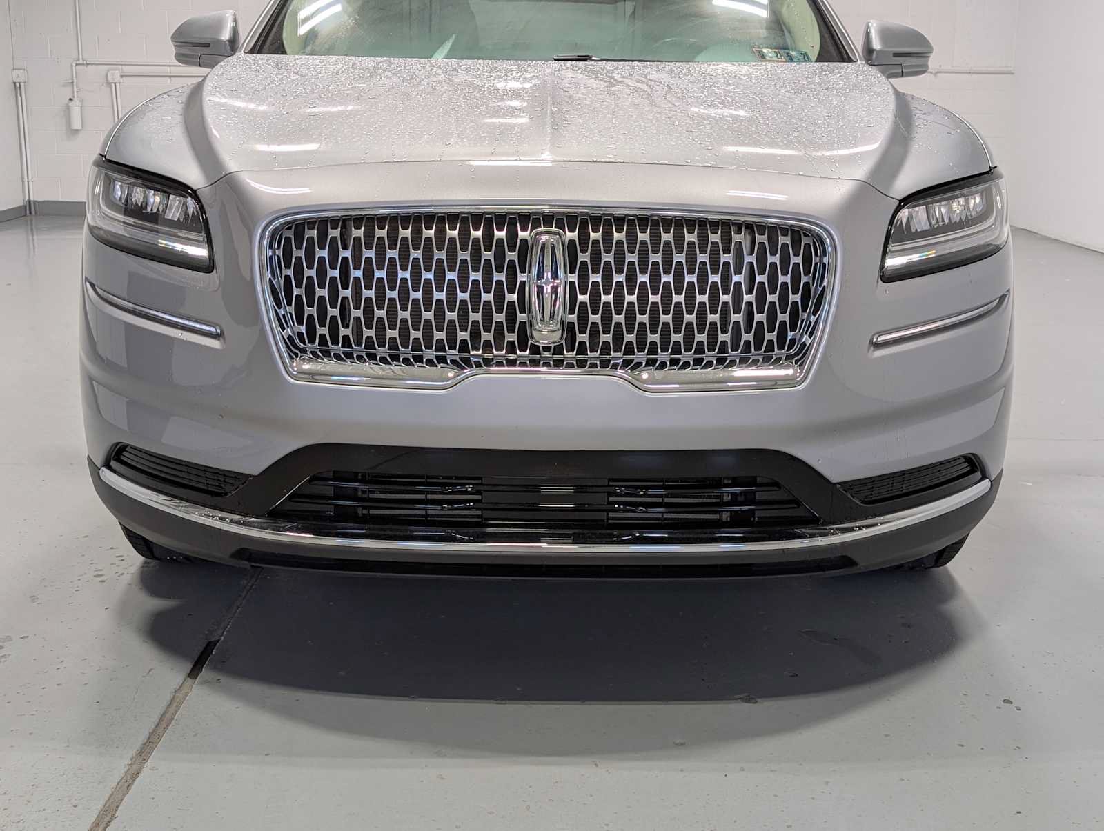 Certified 2023 Lincoln Nautilus AWD w/ Premium Package image 2
