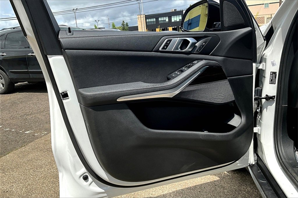 Used 2019 BMW X5 xDrive40i w/ Convenience Package image 22