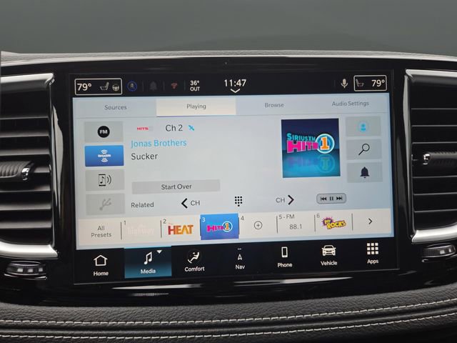 New 2026 Chrysler Pacifica Limited w/ Trailer Tow Group image 20