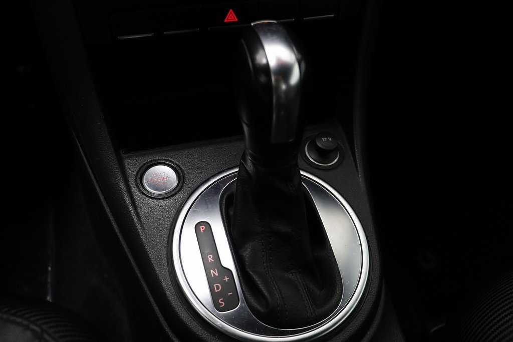 Used 2013 Volkswagen Beetle 2.5 image 12