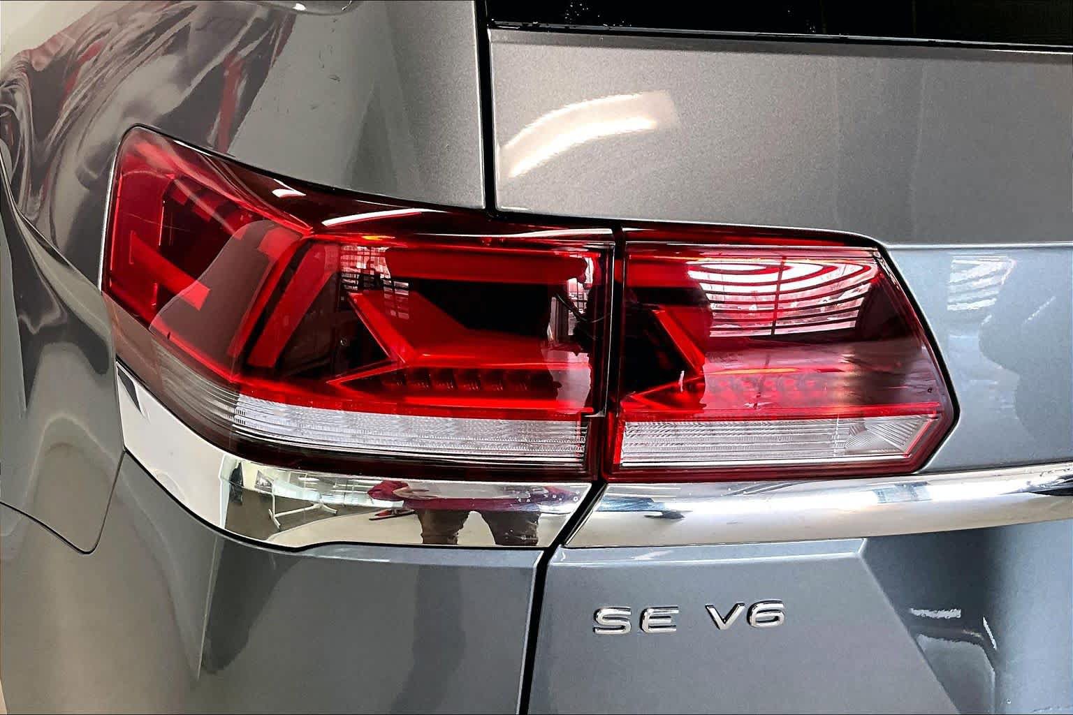 Used 2023 Volkswagen Atlas SE w/ Panoramic Sunroof Package image 28