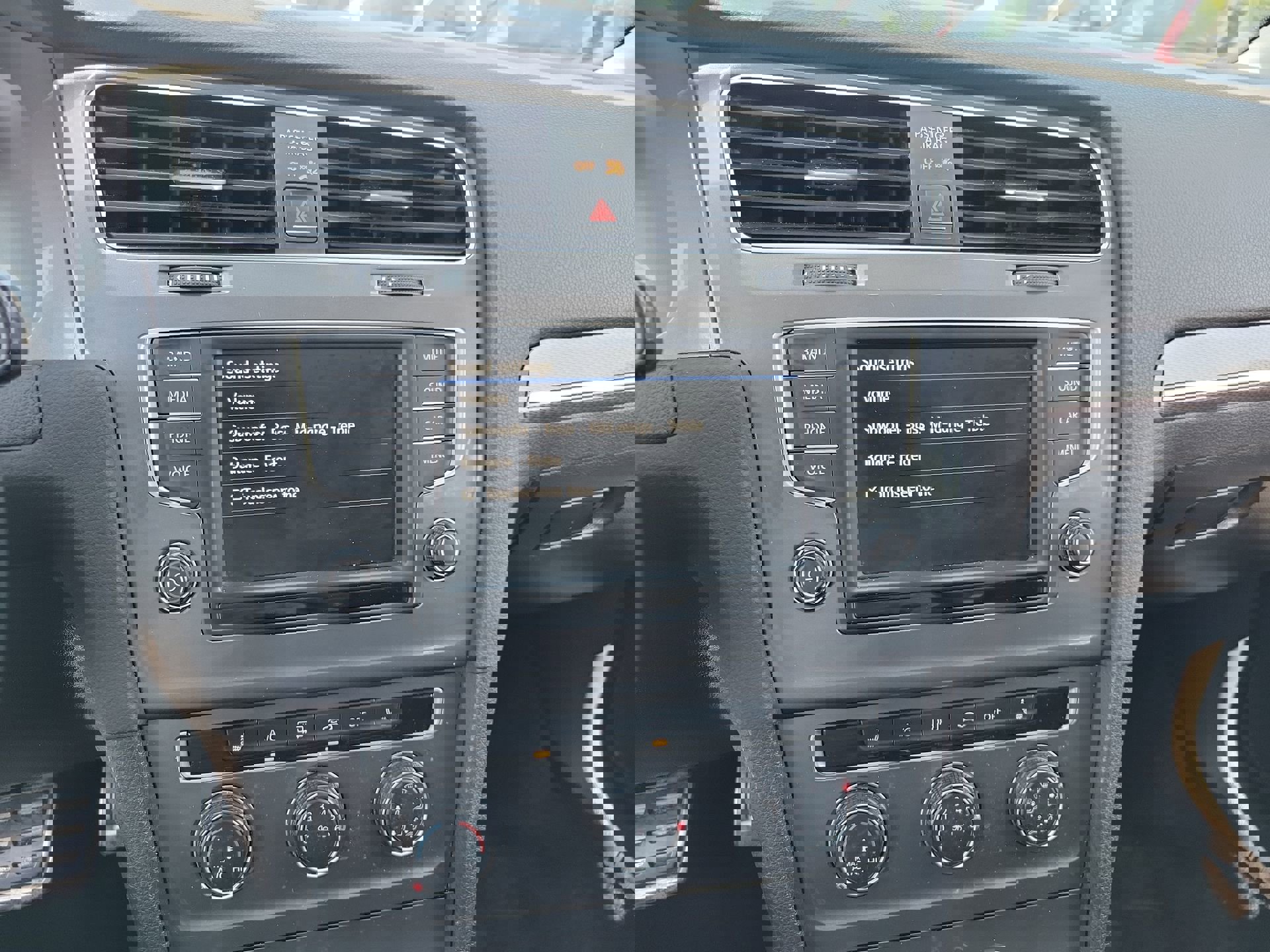 Used 2017 Volkswagen Golf Alltrack SE AWD/4WD image 24