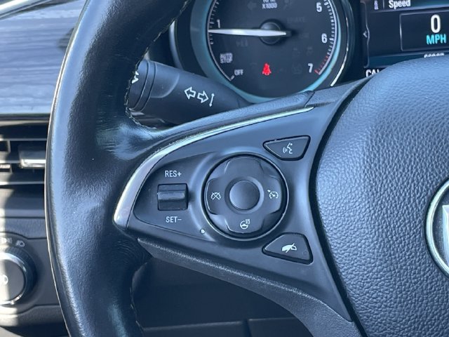 Used 2018 Buick Envision Essence FWD image 12