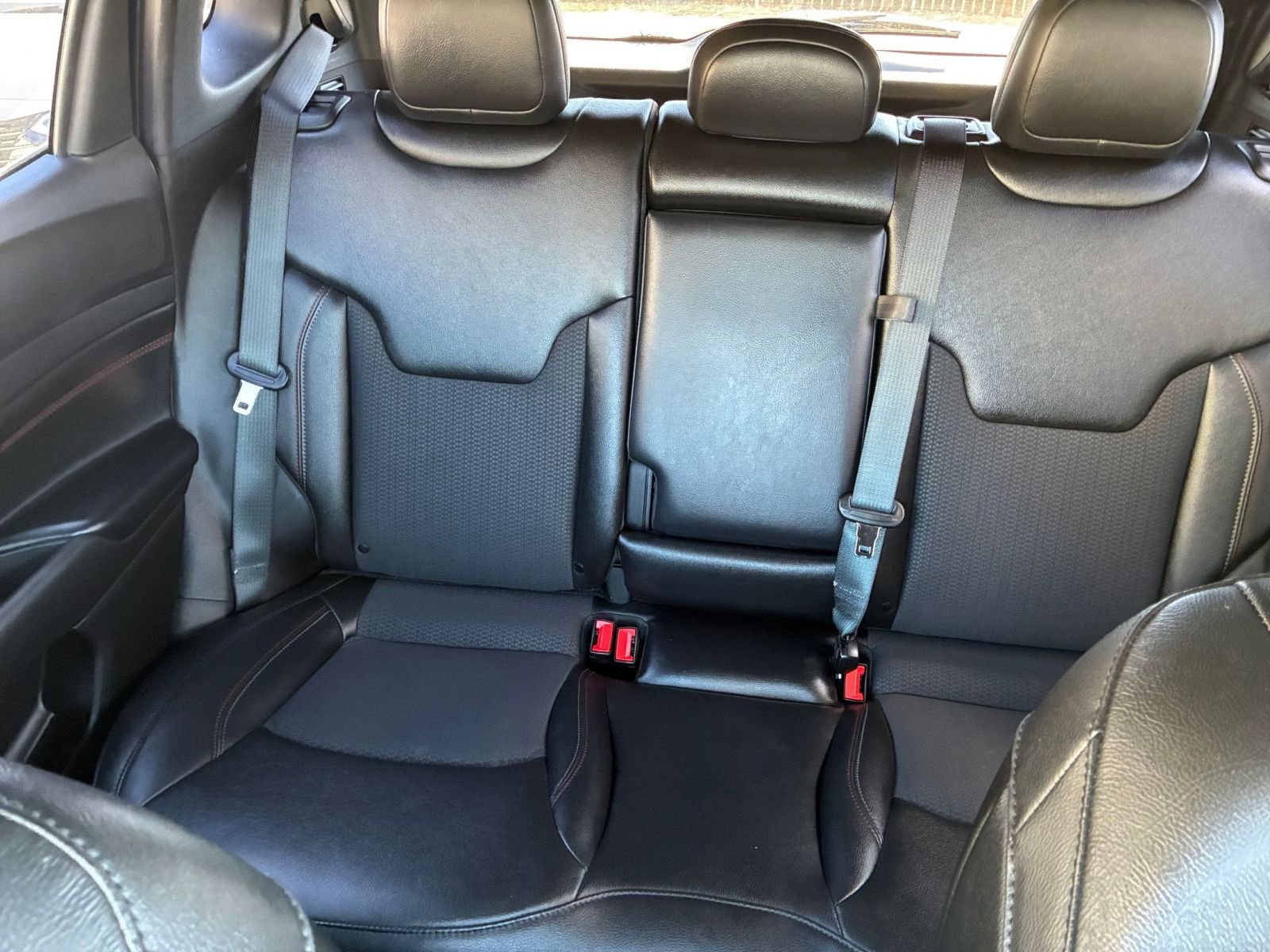 Used 2025 Jeep Compass Trailhawk AWD/4WD image 37