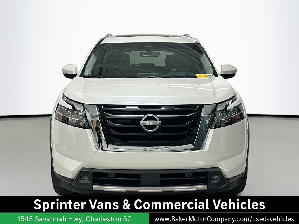 Used 2023 Nissan Pathfinder Platinum AWD/4WD image 6