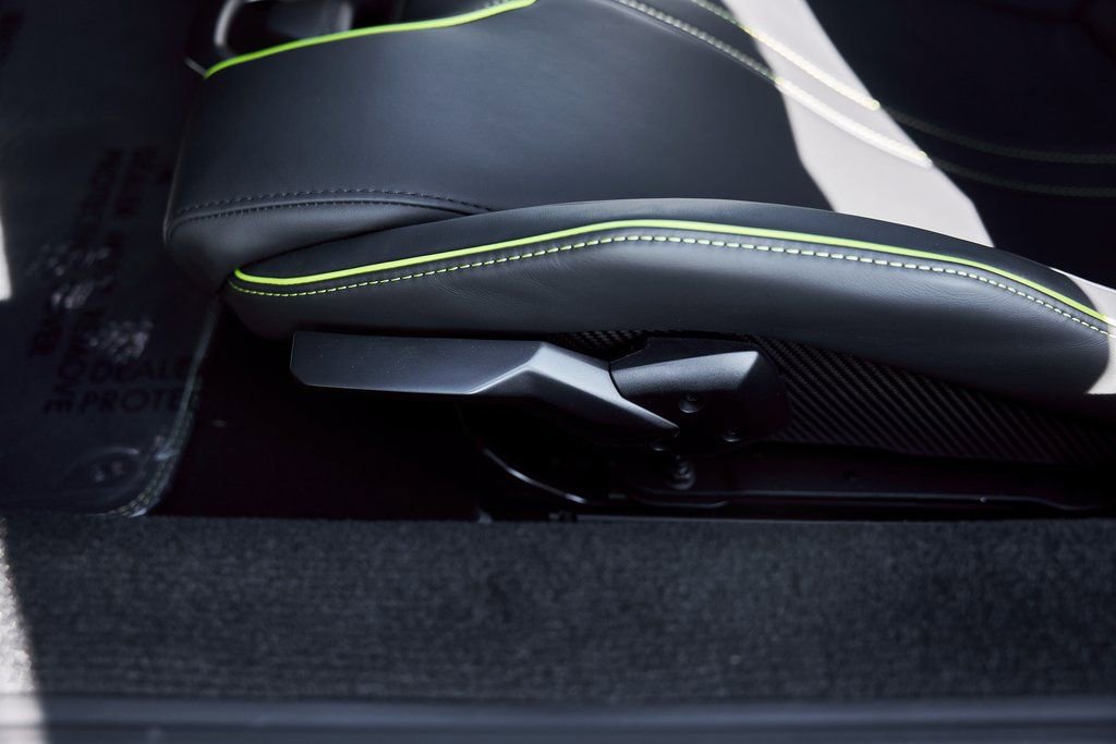 Used 2025 Lamborghini Revuelto image 43