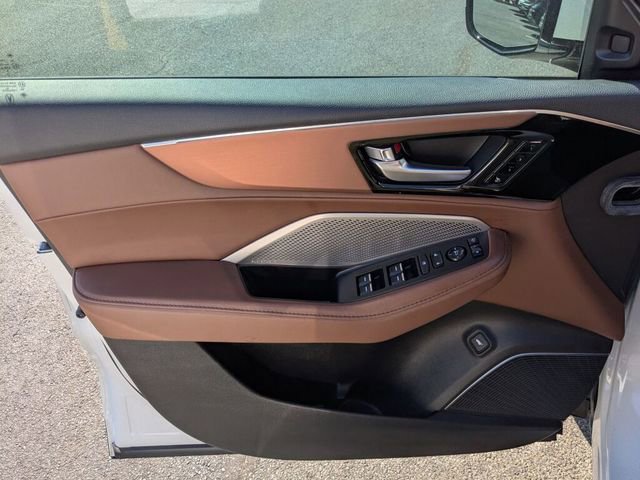 Certified 2024 Acura MDX FWD w/ Technology Package image 31