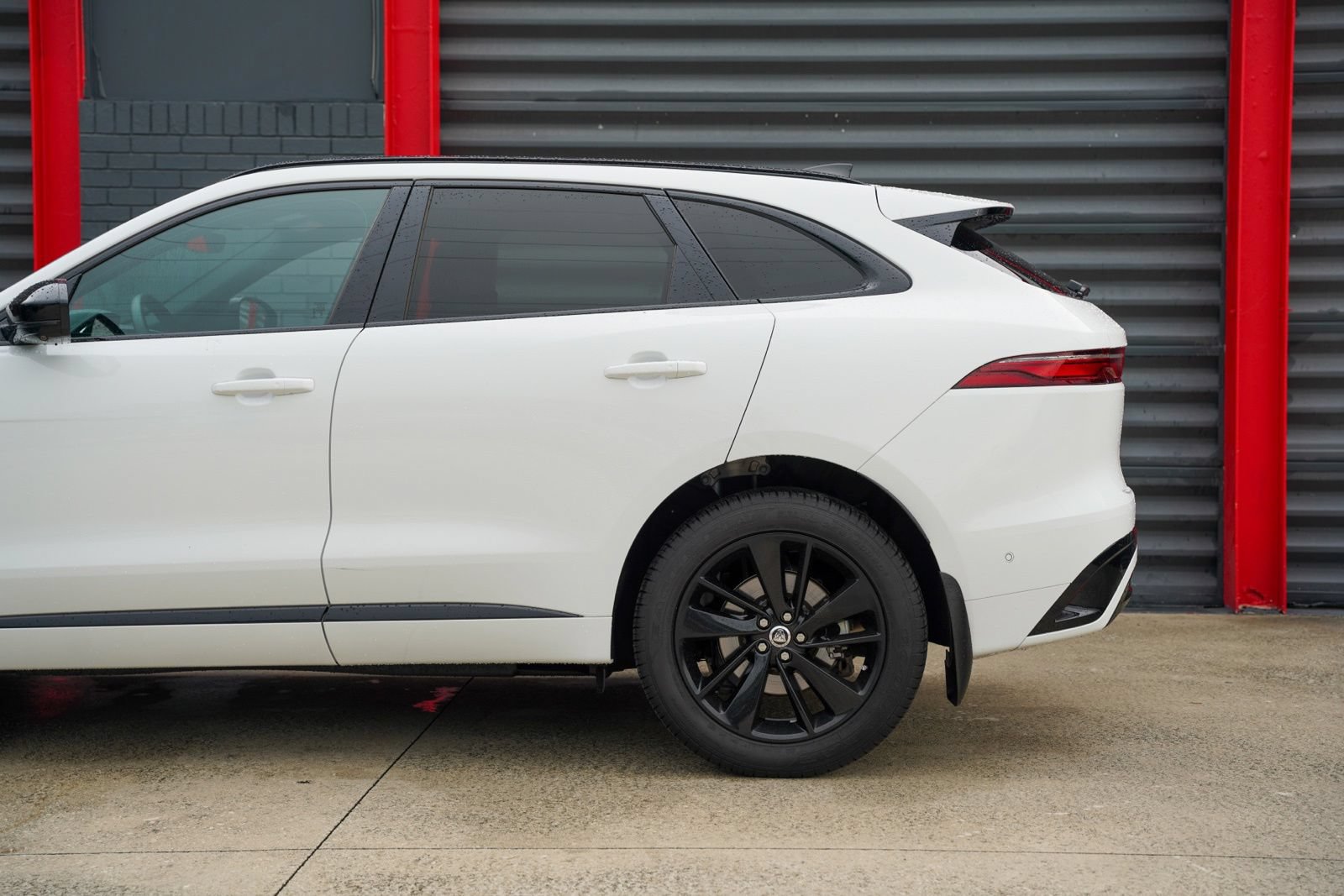 Used 2026 Jaguar F-PACE R-Dynamic S AWD/4WD image 4