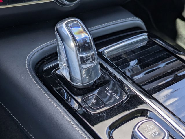 Used 2018 Volvo S90 T8 Inscription w/ Convenience Package AWD/4WD image 12