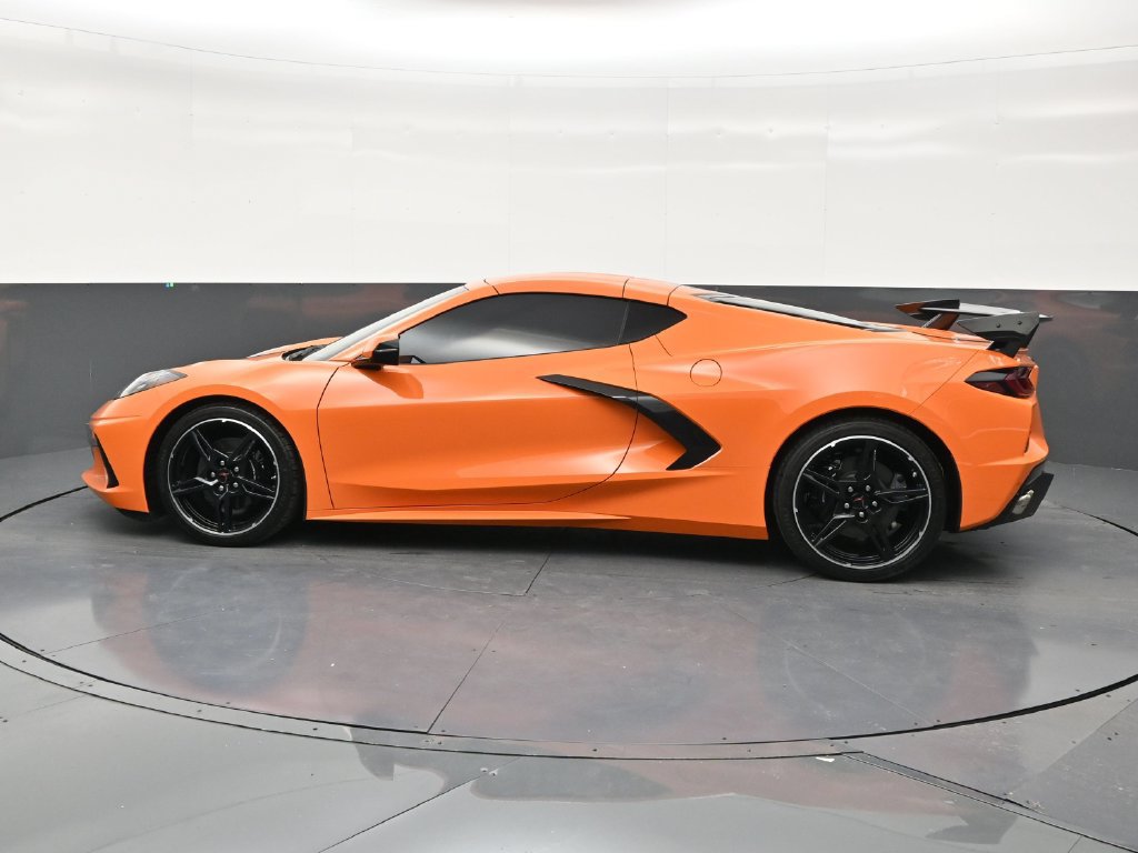 Used 2022 Chevrolet Corvette Stingray Coupe w/ 1LT RWD image 2