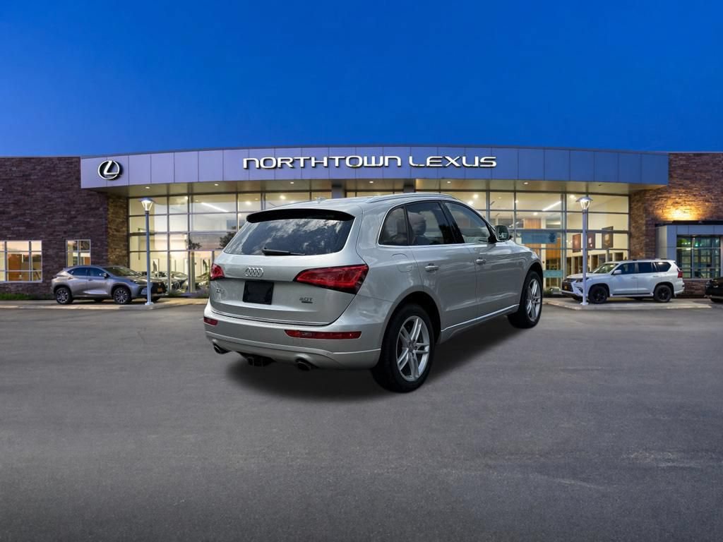 Used 2017 Audi Q5 2.0T Premium Plus w/ Technology Package AWD/4WD image 23