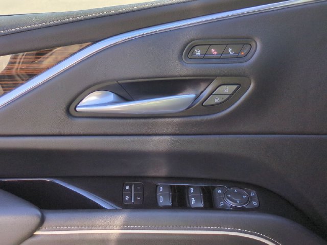 Used 2023 Cadillac Escalade Premium Luxury AWD/4WD image 12