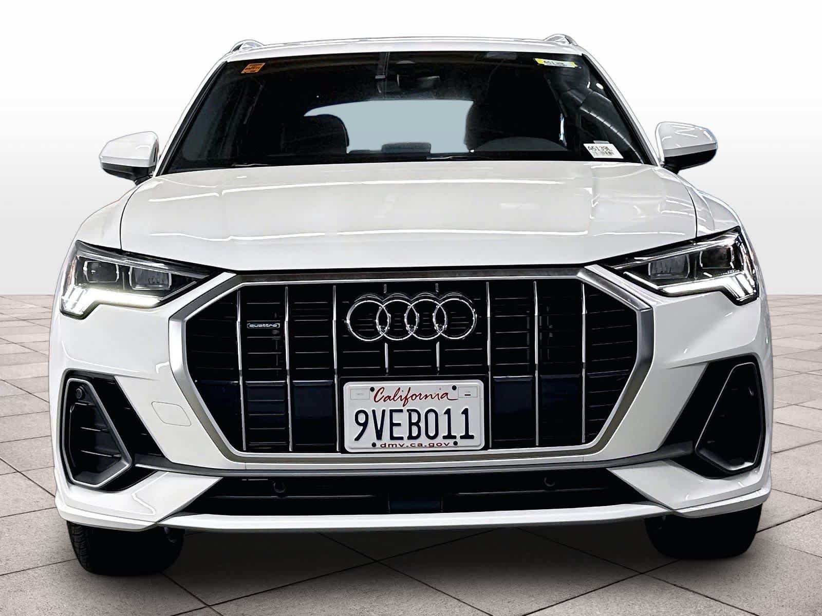 Certified 2025 Audi Q3 2.0T Premium AWD/4WD image 3
