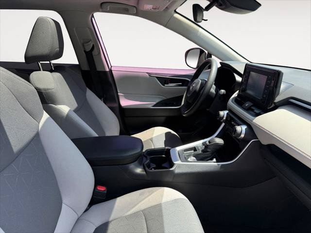 Used 2019 Toyota RAV4 XLE FWD image 15