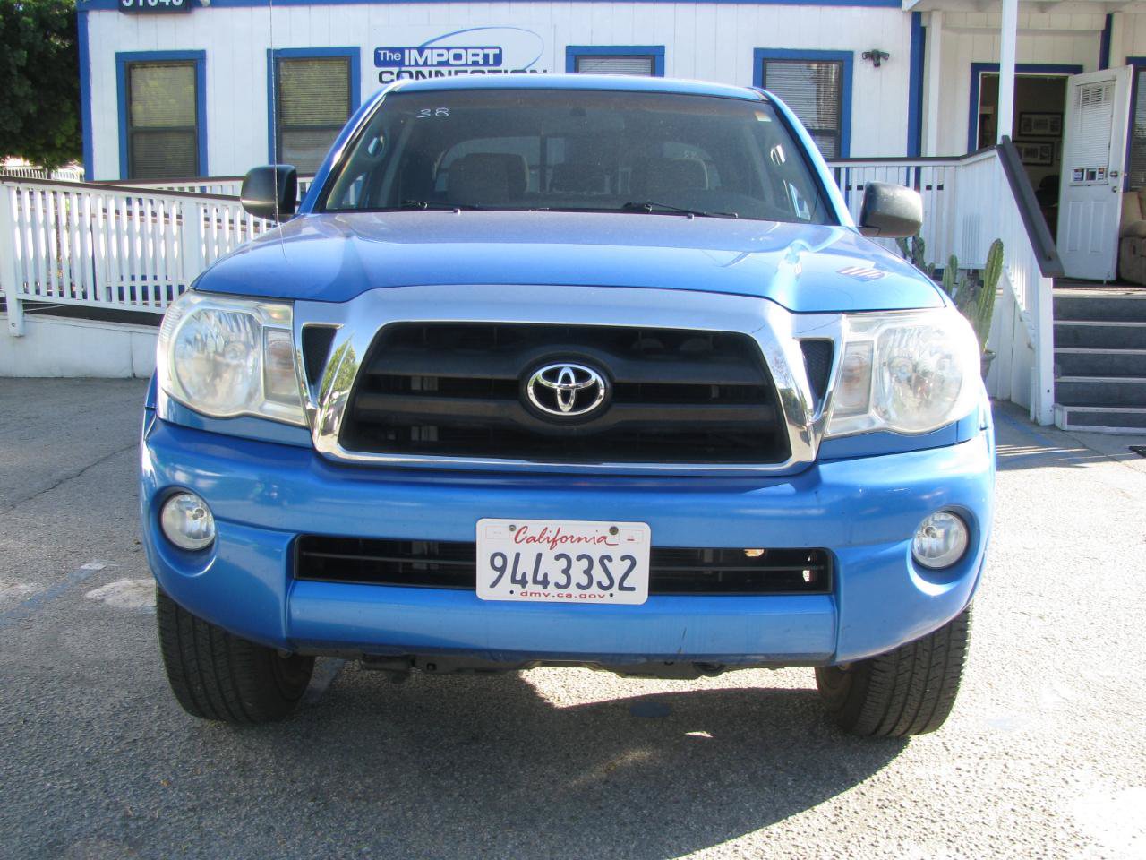 Used 2005 Toyota Tacoma PreRunner RWD image 3