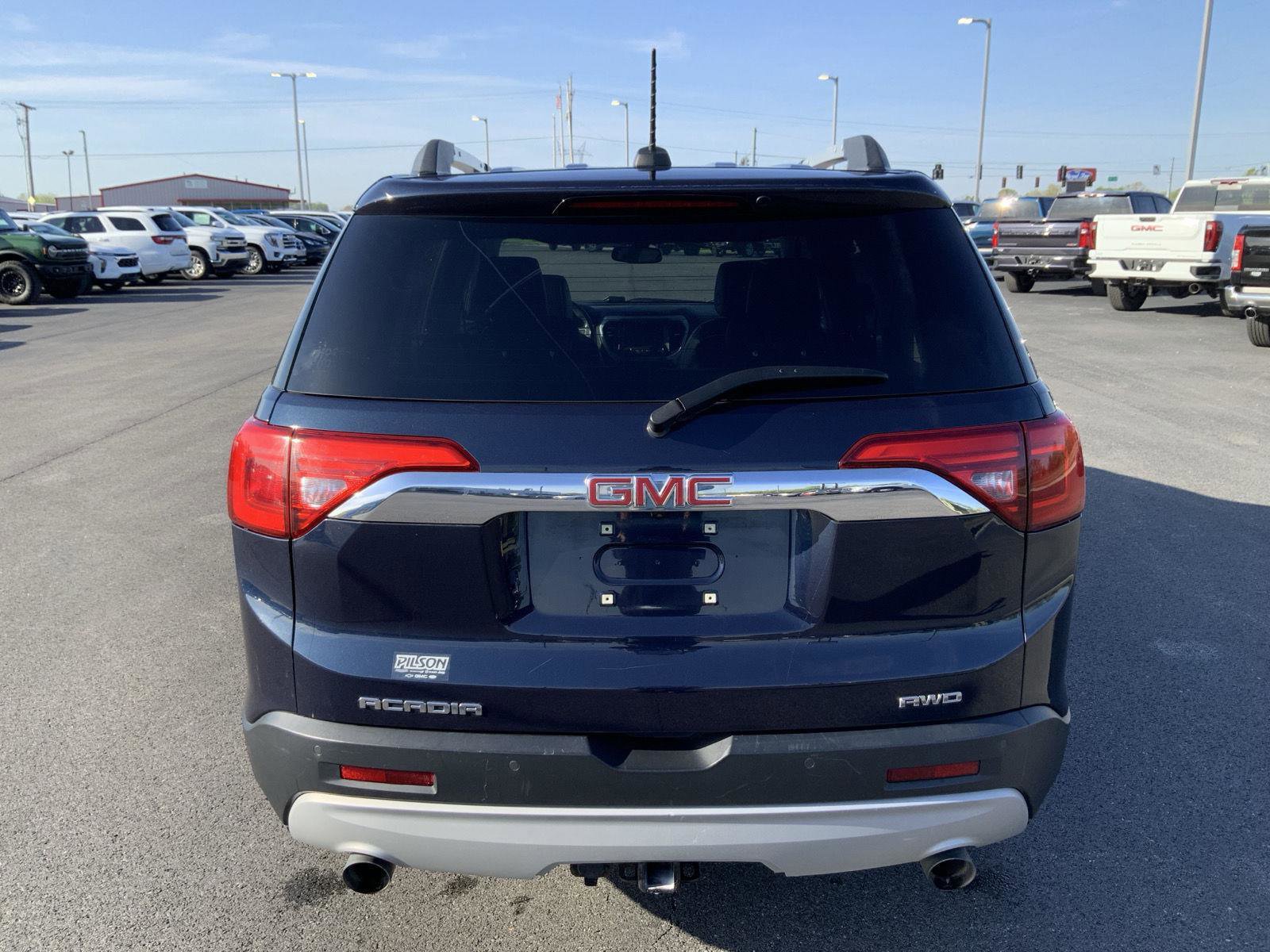 Used 2017 GMC Acadia SLT image 7