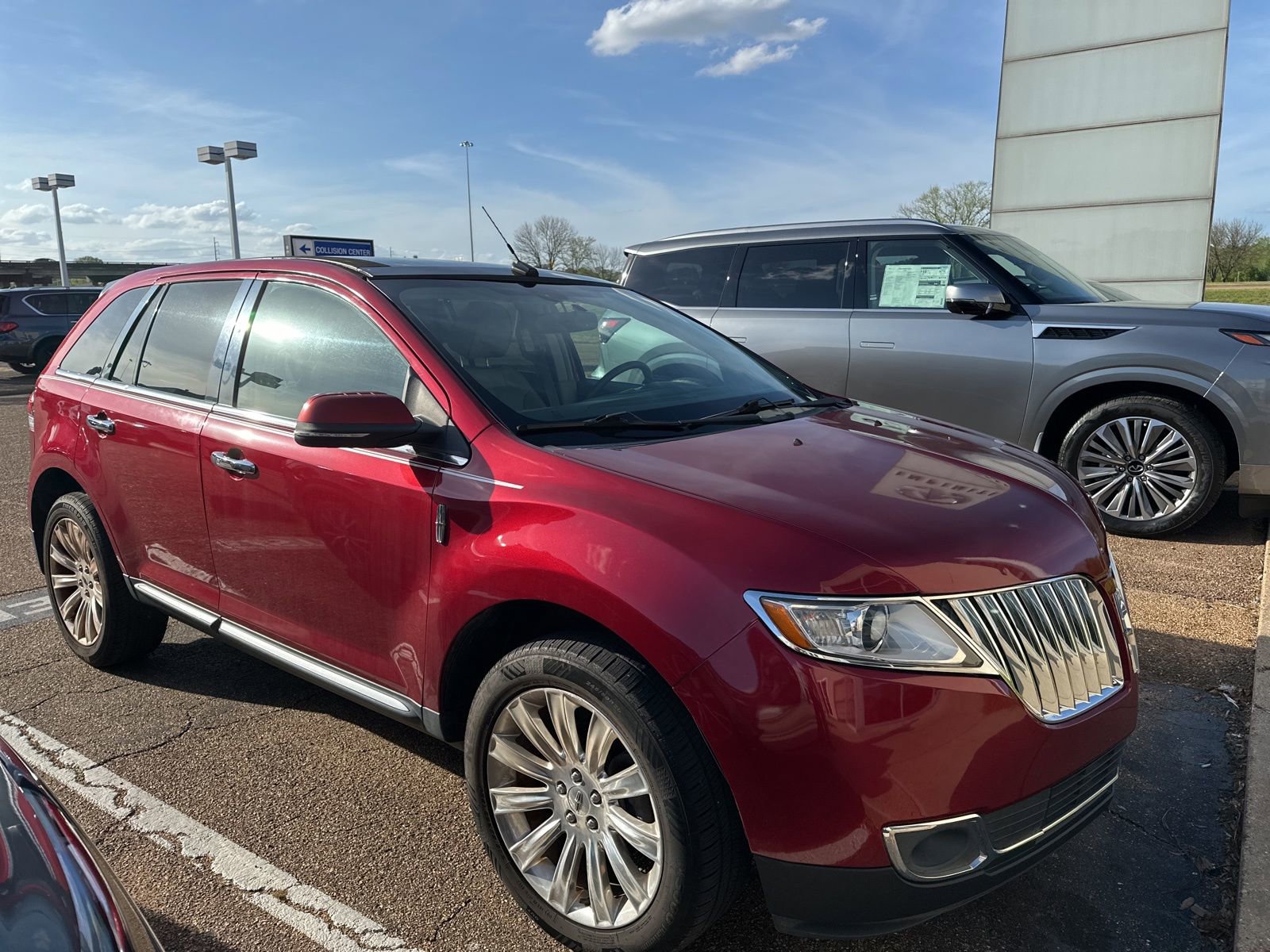 Used 2014 Lincoln MKX FWD w/ Equipment Group 102A image 5