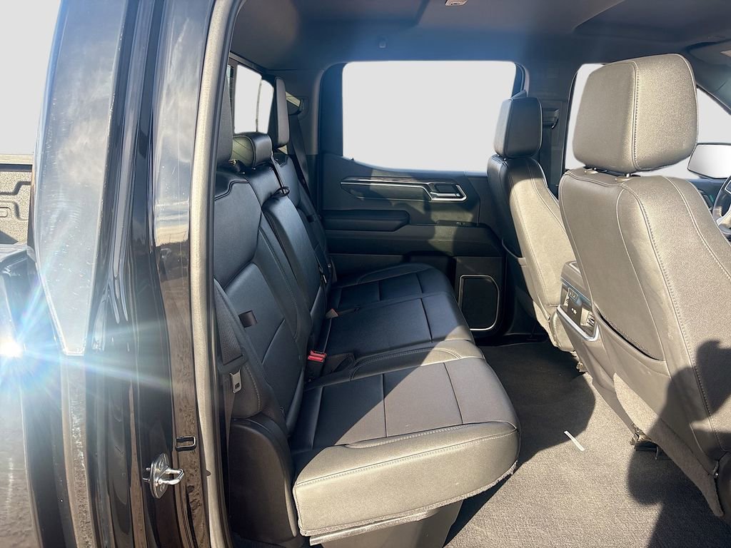 Used 2022 Chevrolet Silverado 1500 LTZ w/ Technology Package image 28