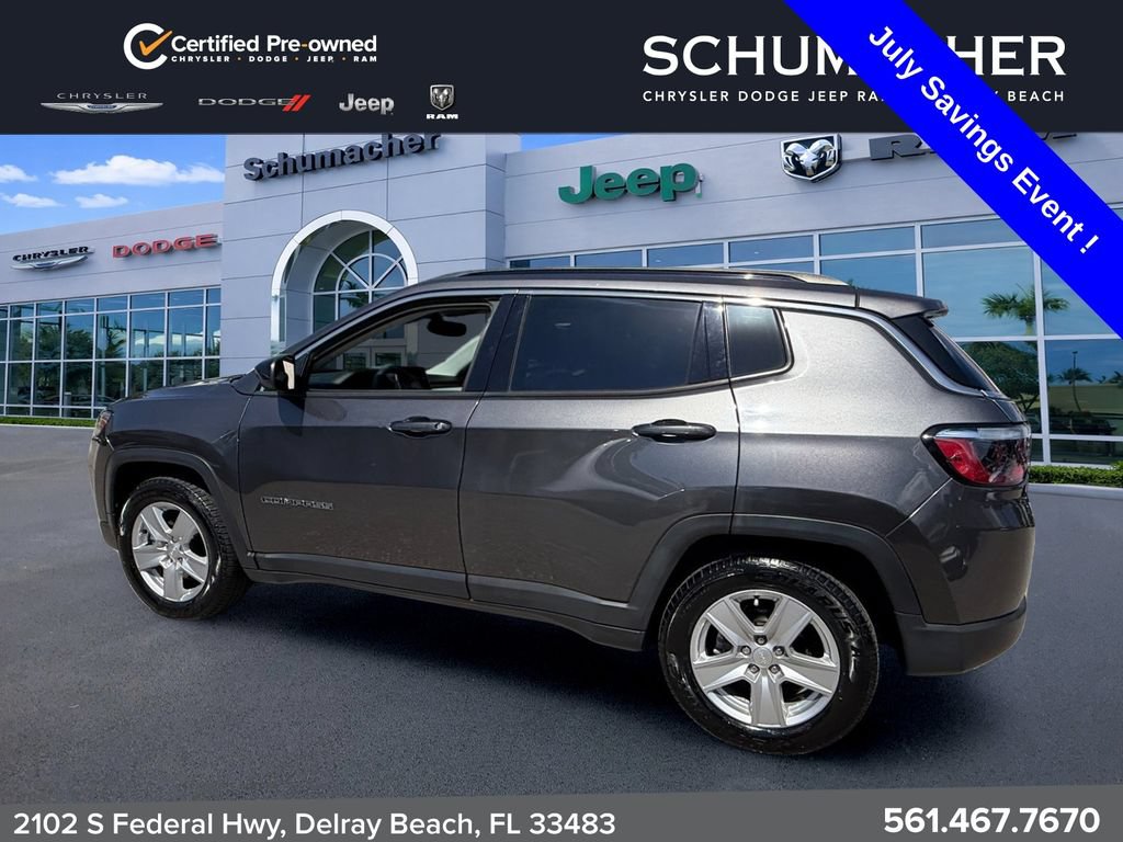 Certified 2022 Jeep Compass Latitude w/ Sun and Sound Group FWD image 5