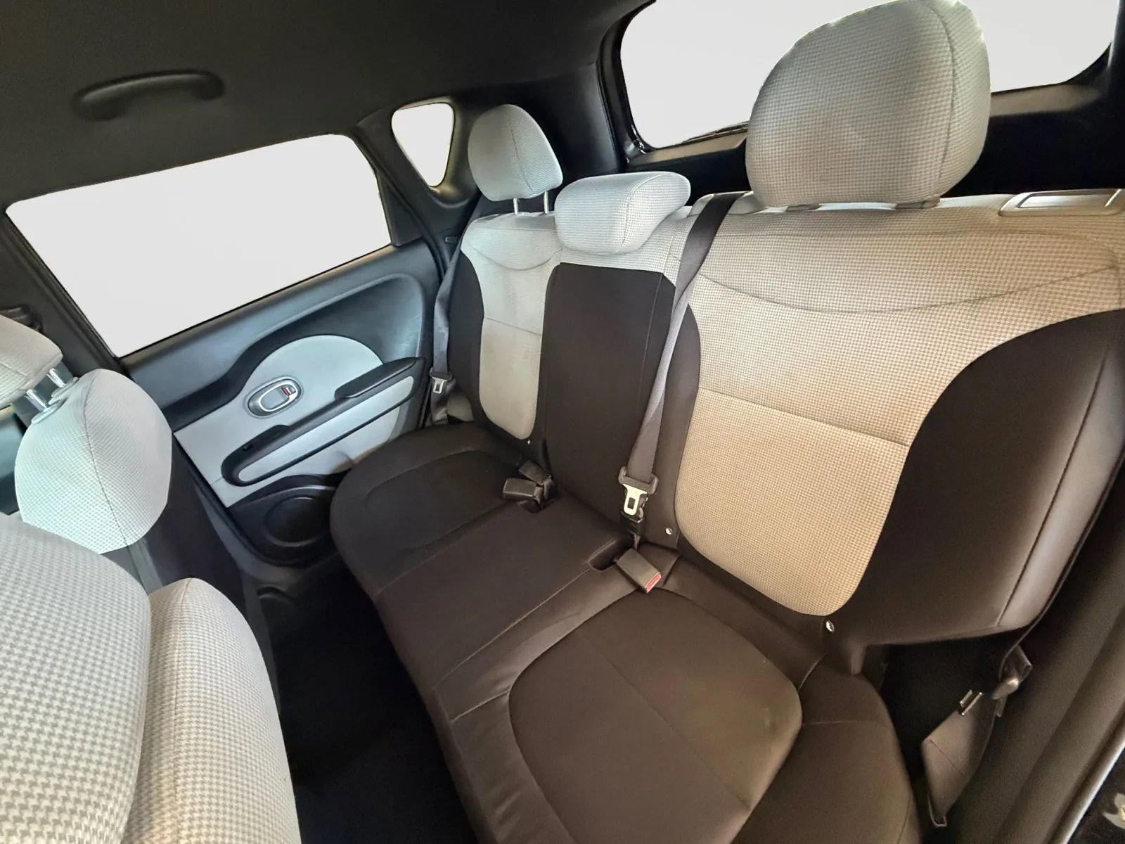 Used 2016 Kia Soul FWD image 15