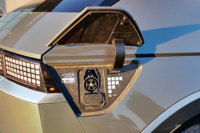 Certified 2024 Hyundai Ioniq 5 Limited RWD image 13