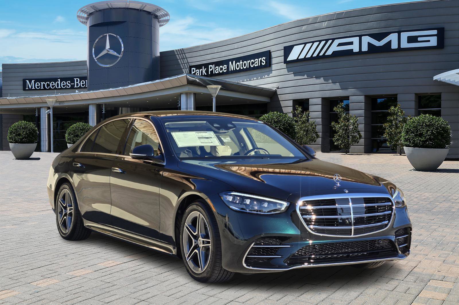 New 2026 Mercedes-Benz S 580 4MATIC Sedan image 2
