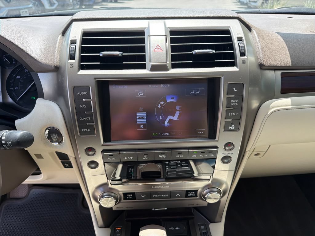 Used 2017 Lexus GX 460 Premium AWD/4WD image 26
