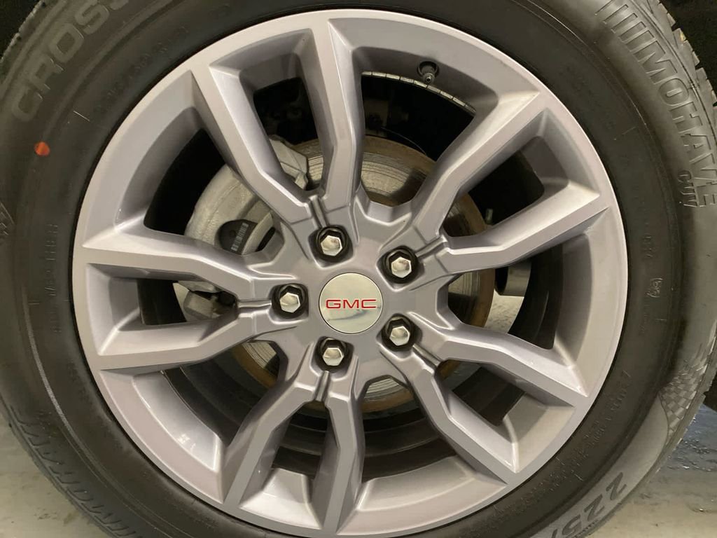 Used 2024 GMC Terrain SLT image 26