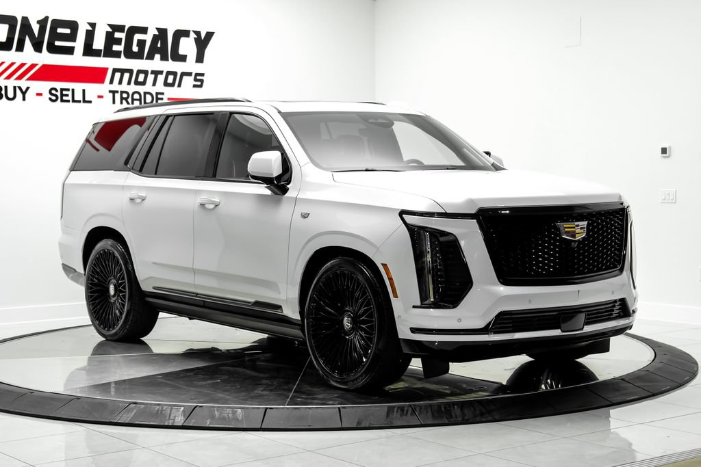 Used 2025 Cadillac Escalade Sport Platinum AWD/4WD image 3