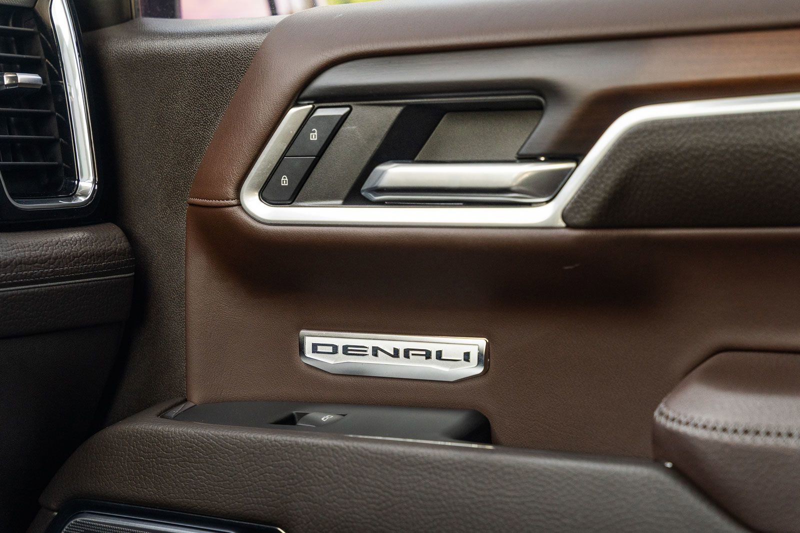 Used 2024 GMC Sierra 1500 Denali image 32