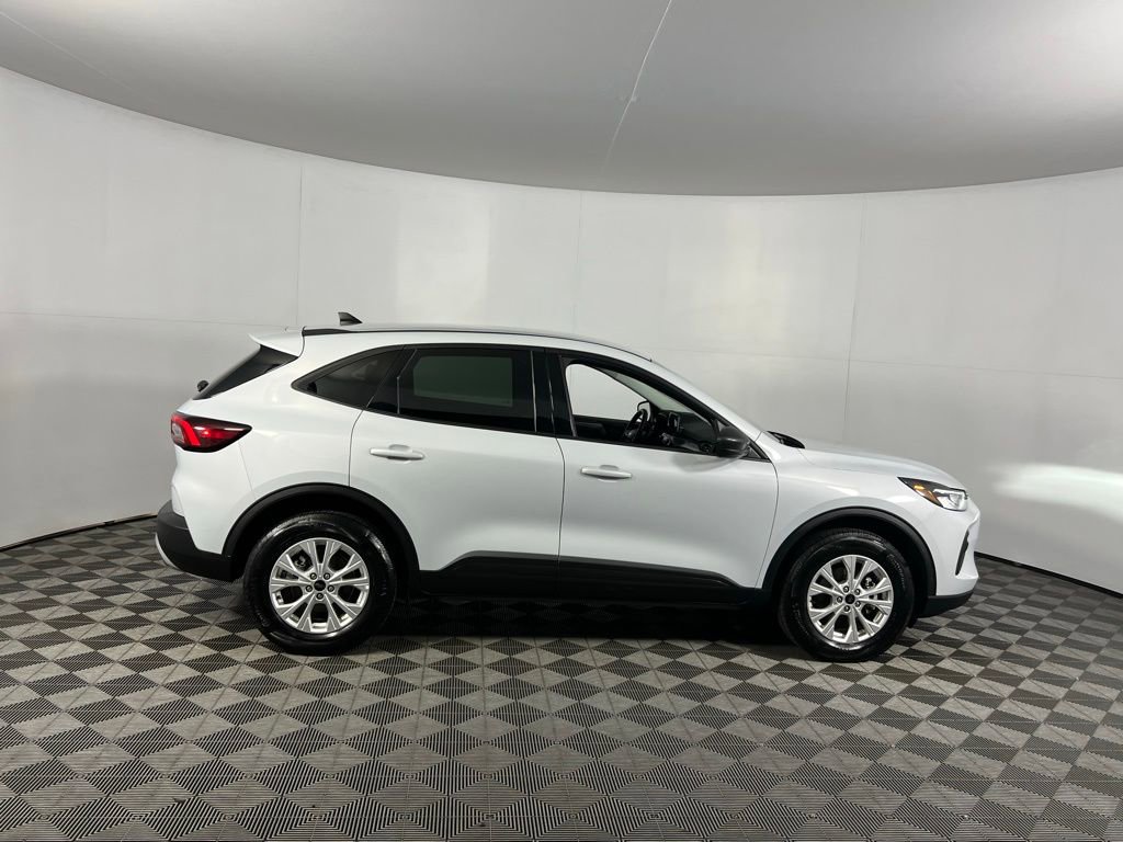 Used 2025 Ford Escape Active image 5