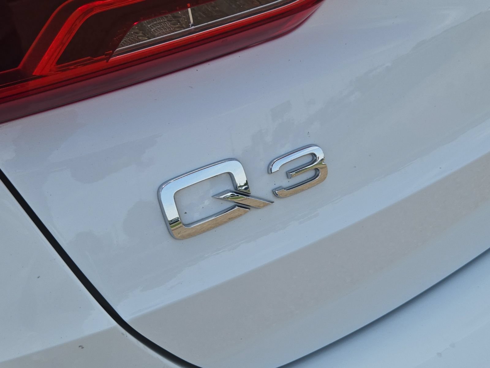 Used 2025 Audi Q3 2.0T Premium AWD/4WD image 11
