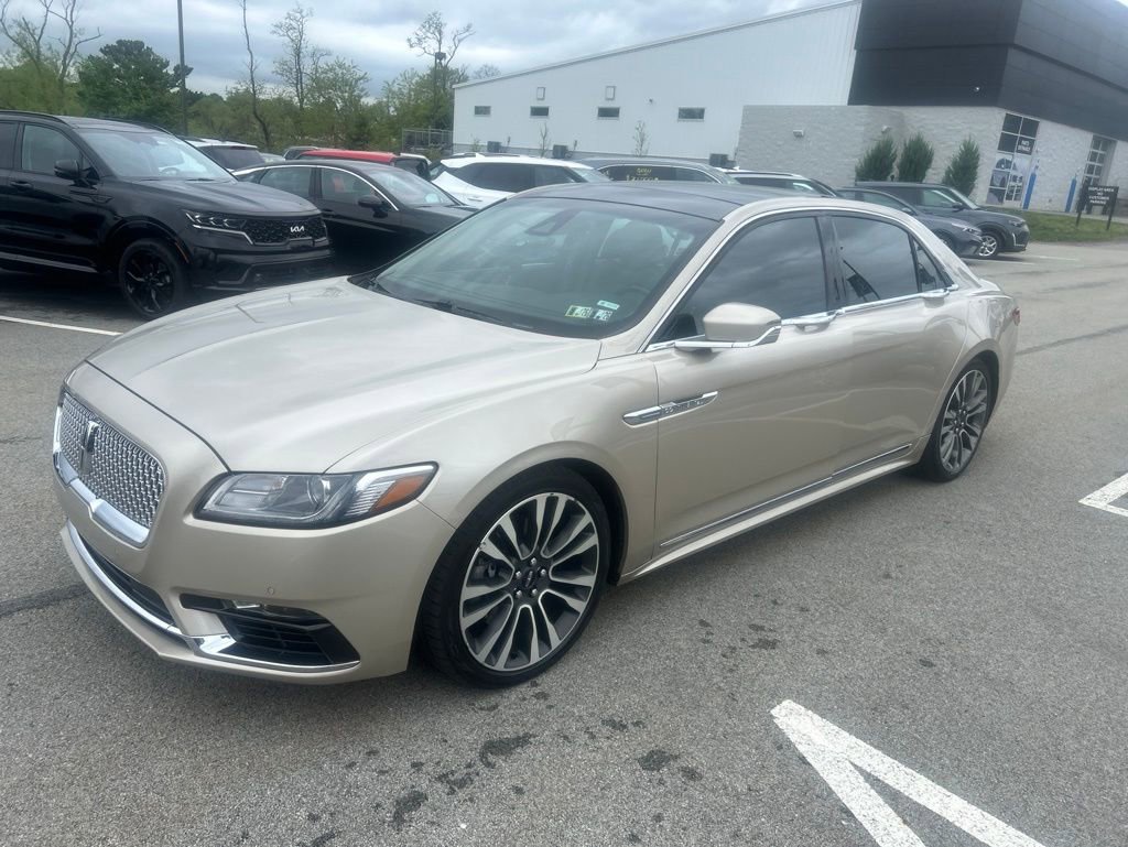 Used 2017 Lincoln Continental Reserve w/ Climate Package FWD image 3