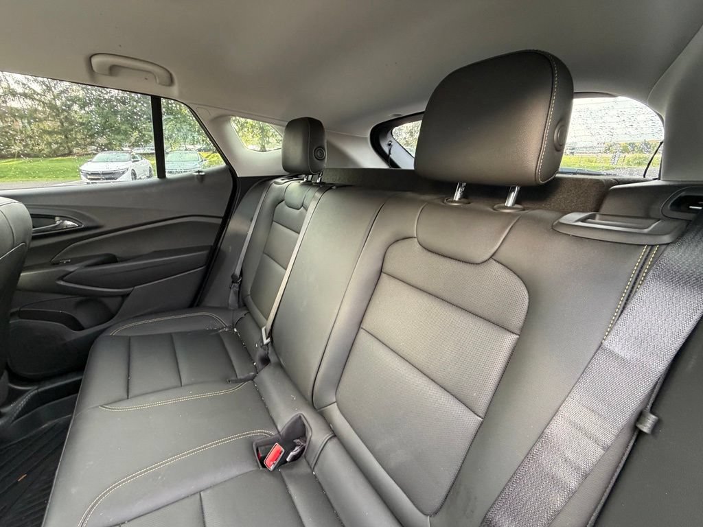 Used 2025 Chevrolet Trax ACTIV w/ Driver Confidence Package FWD image 8
