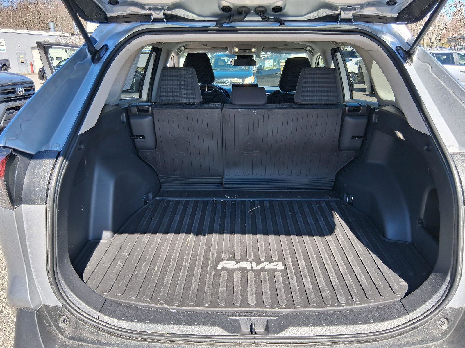 Used 2025 Toyota RAV4 LE image 25