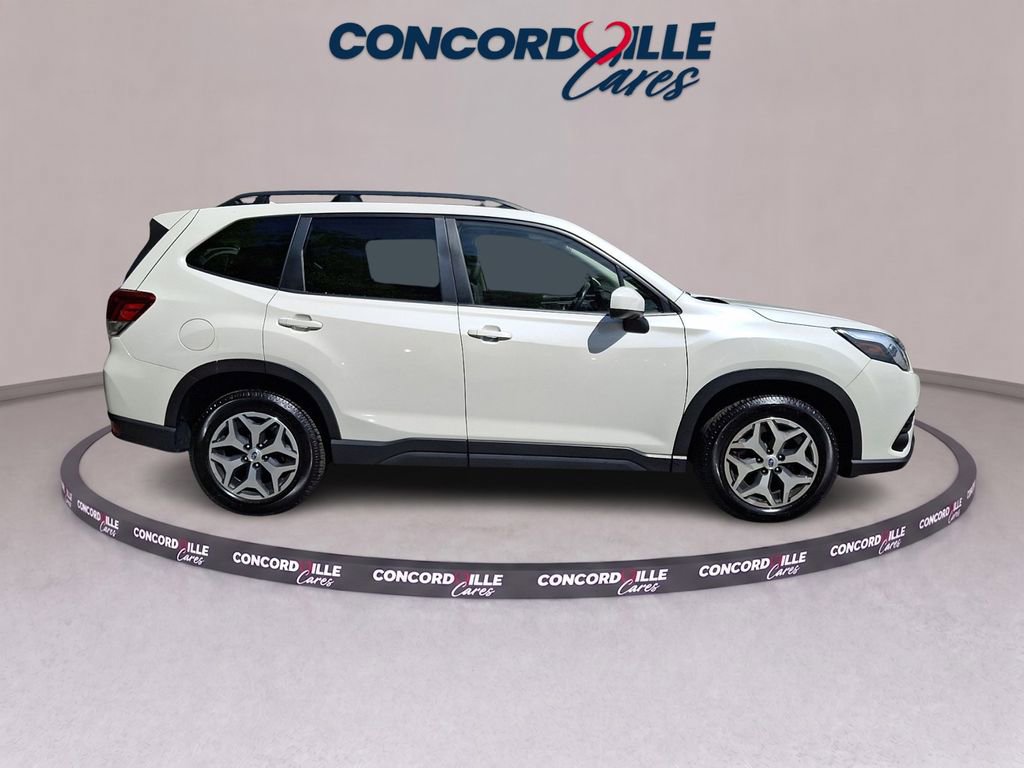 Certified 2023 Subaru Forester Premium AWD/4WD image 8