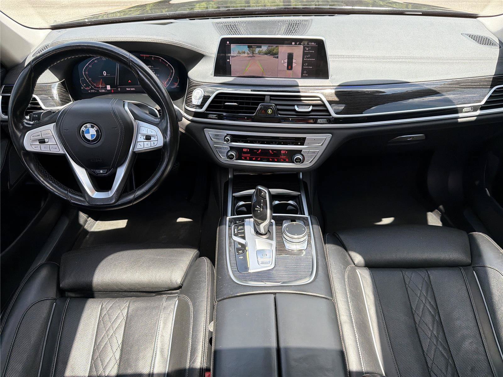 Used 2020 BMW 740i xDrive w/ Premium Package AWD/4WD image 2