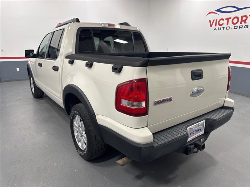 Used 2010 Ford Explorer Sport Trac XLT RWD image 4