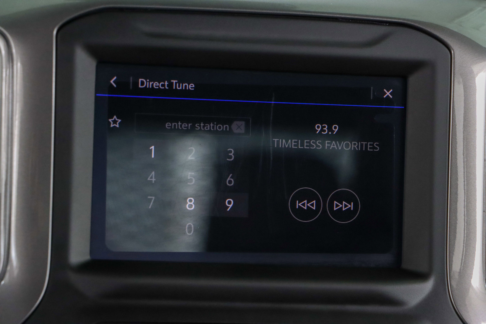 Used 2025 Chevrolet Silverado 2500 W/T w/ WT/CX Safety Package image 18