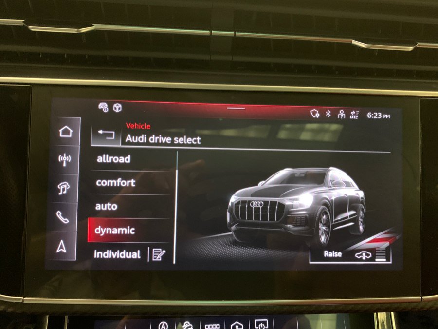 Used 2024 Audi SQ8 Premium Plus w/ S Sport Package AWD/4WD image 39