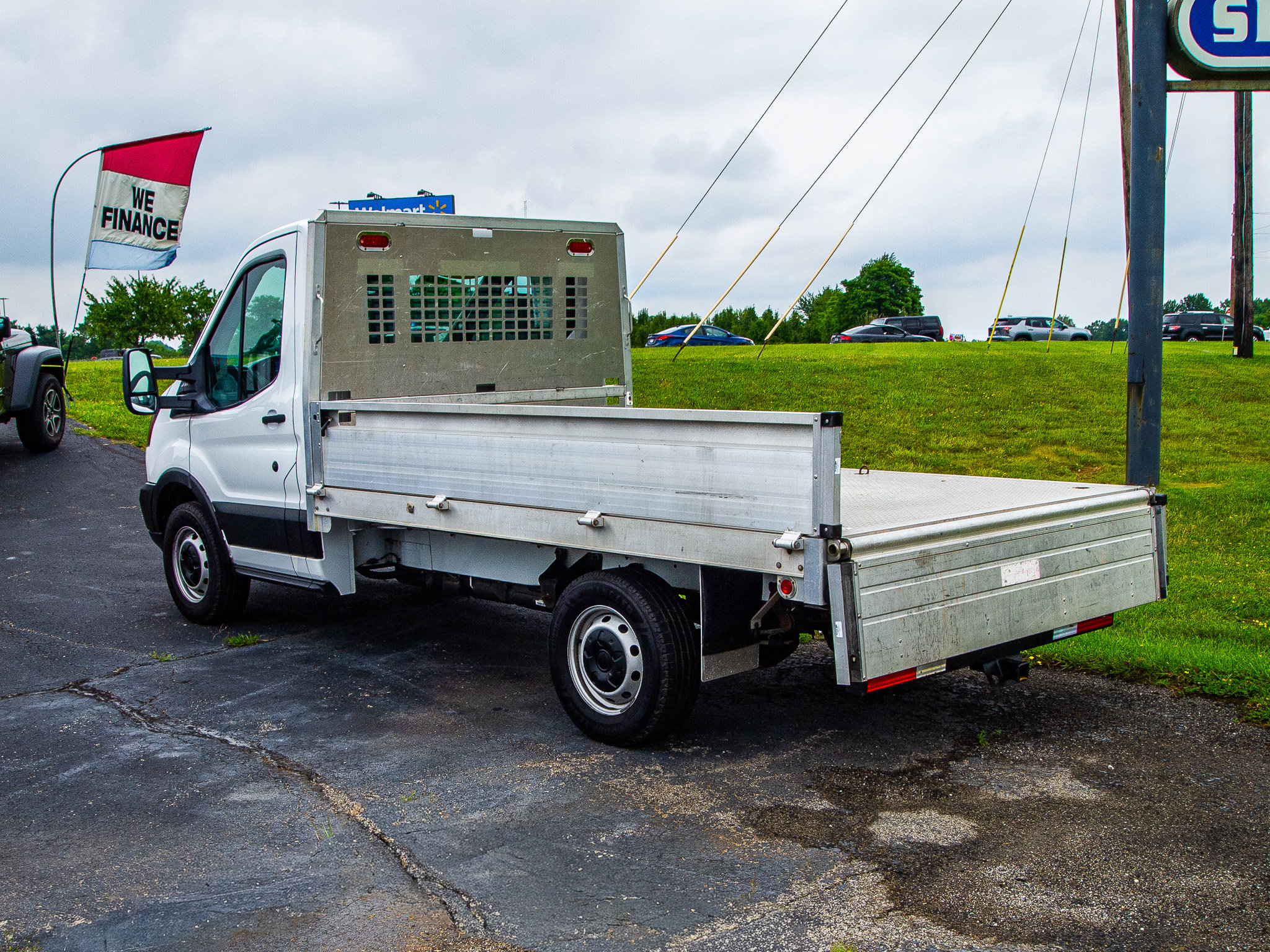 Used 2019 Ford Transit 250 138 RWD image 5