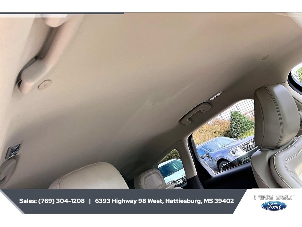 Used 2022 Lincoln Corsair FWD image 17