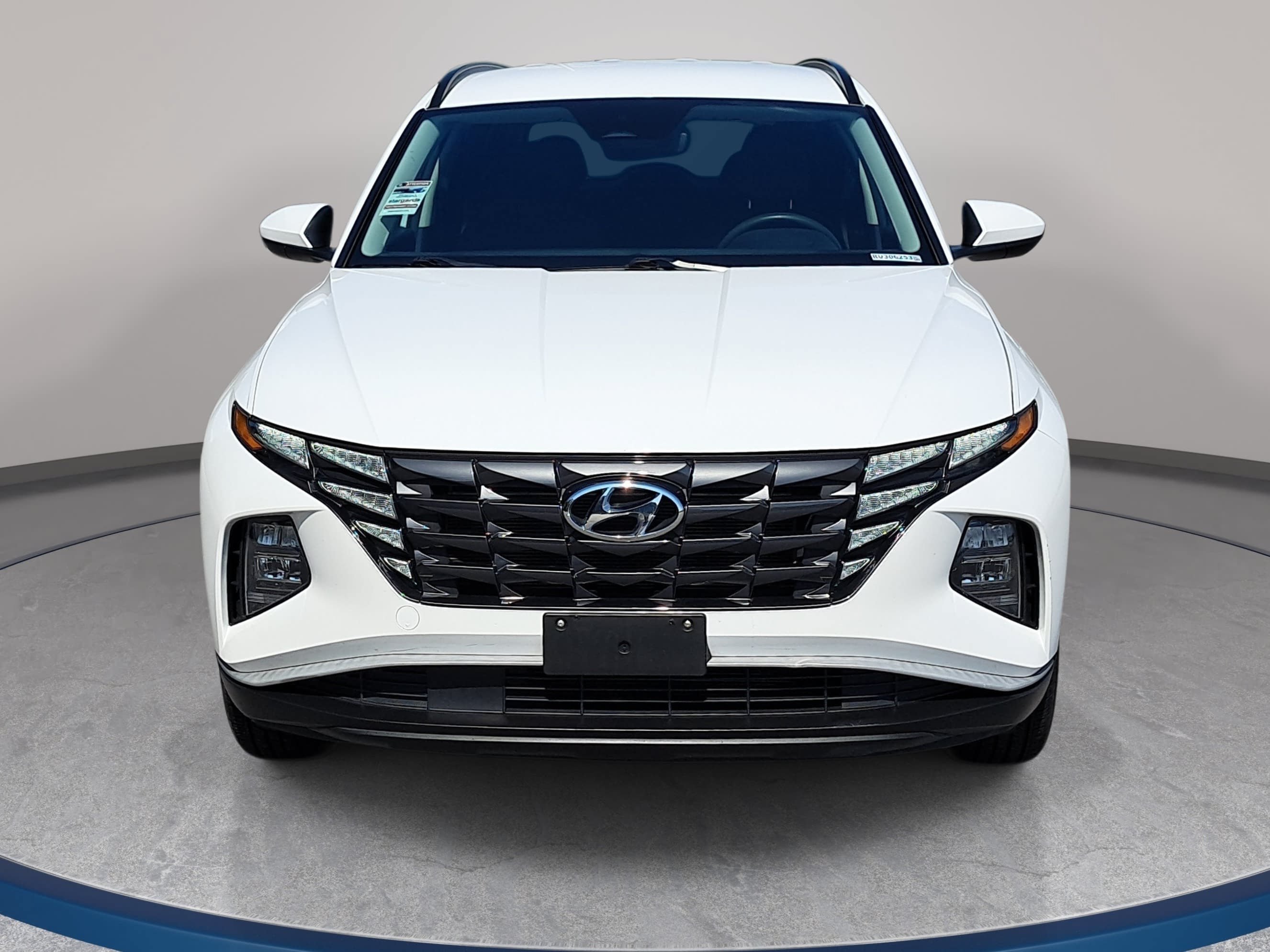 Used 2024 Hyundai Tucson SEL FWD image 2
