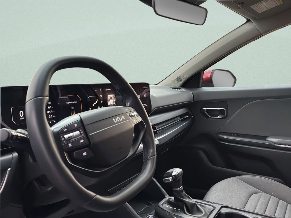 Used 2025 Kia K4 EX image 20