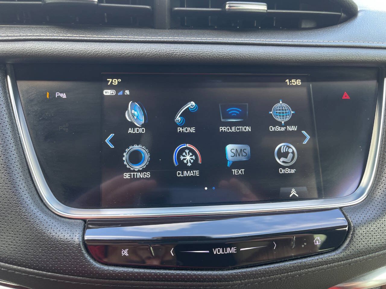 Used 2018 Cadillac XT5 Luxury w/ Driver Awareness Package AWD/4WD image 23