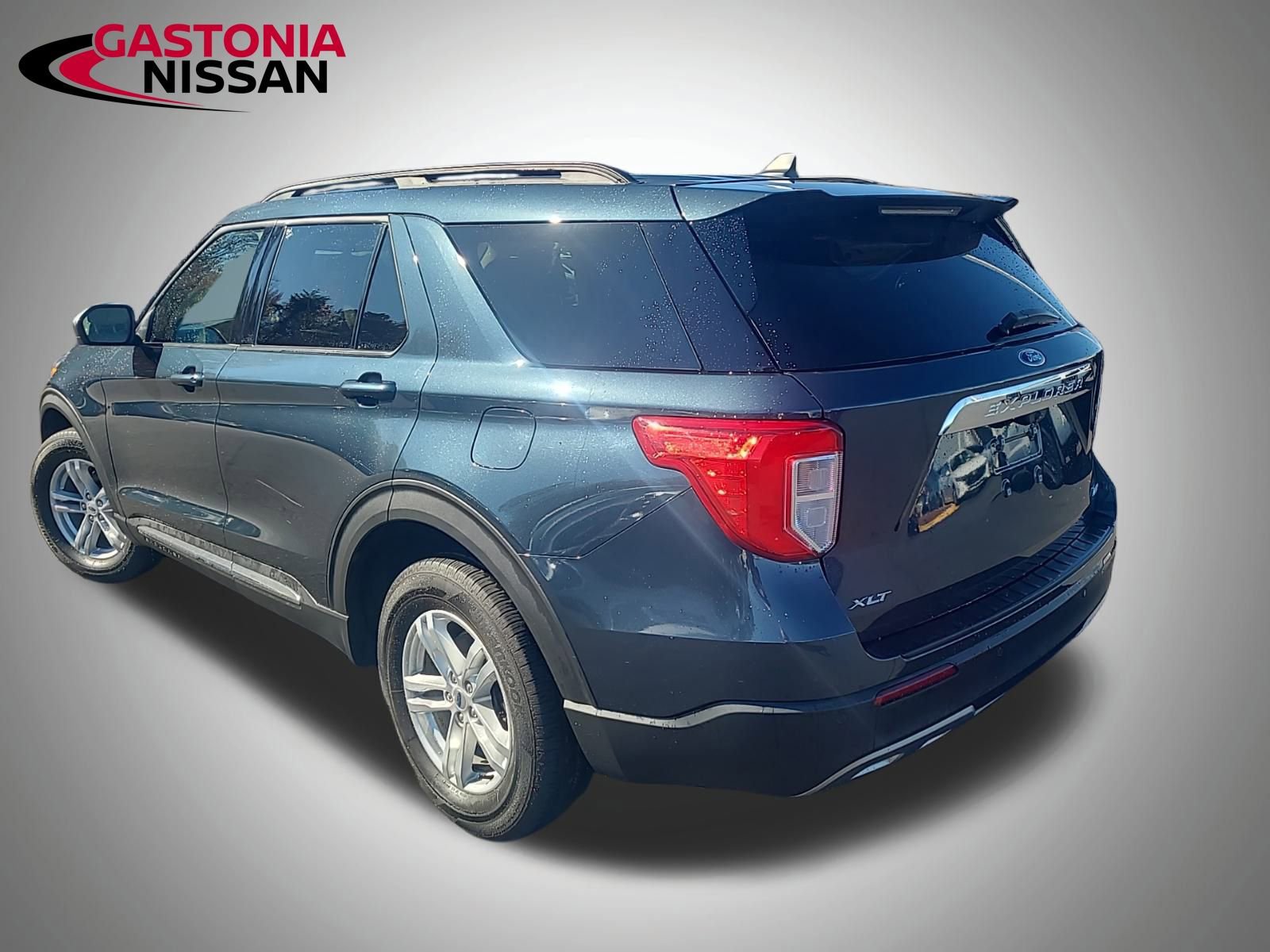 Used 2022 Ford Explorer XLT w/ Equipment Group 202A image 10