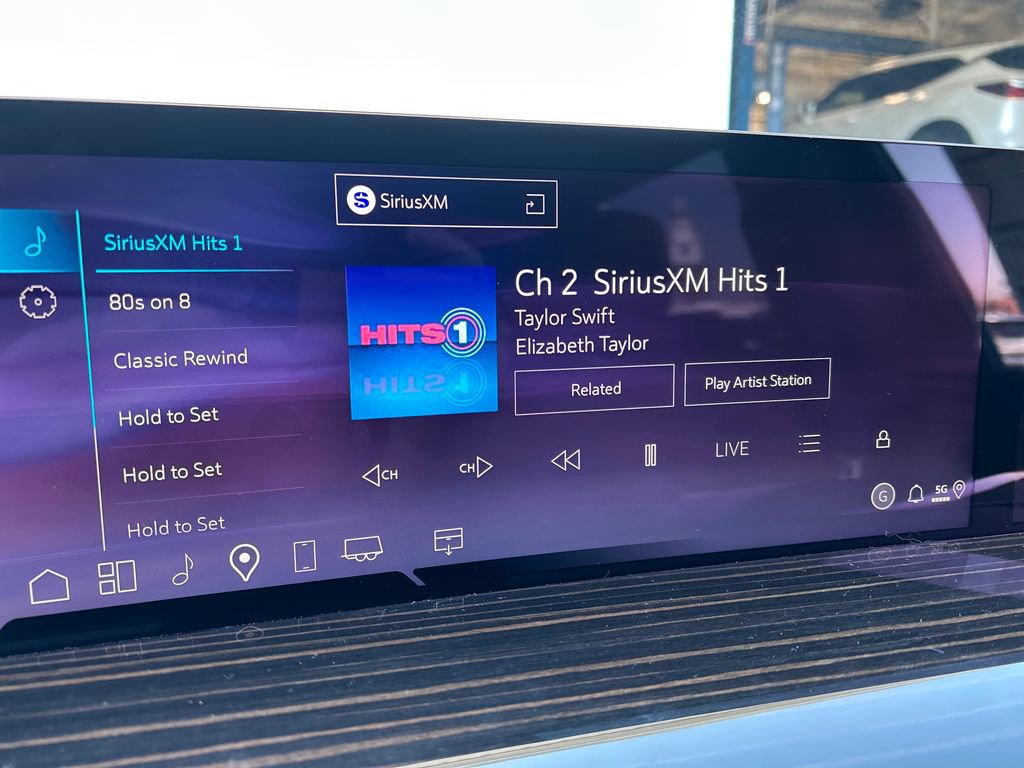 New 2026 Cadillac Escalade ESV Luxury image 35