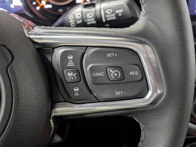 Certified 2026 Jeep Wrangler Unlimited Sahara AWD/4WD image 27