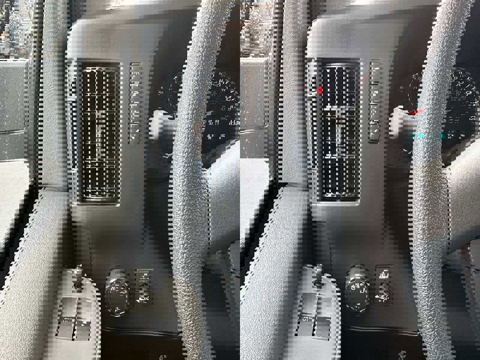 New 2025 GMC Savana 3500 LS w/ Cold Climate Package image 33